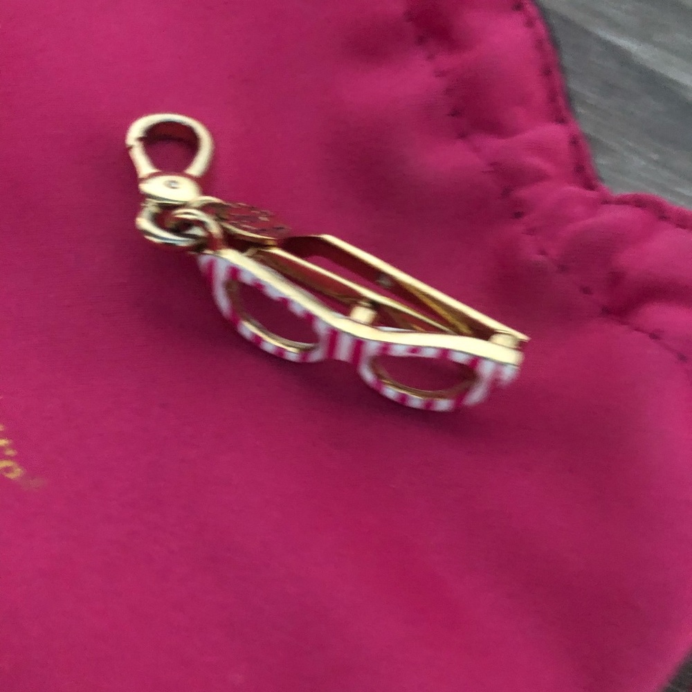 Pink charm